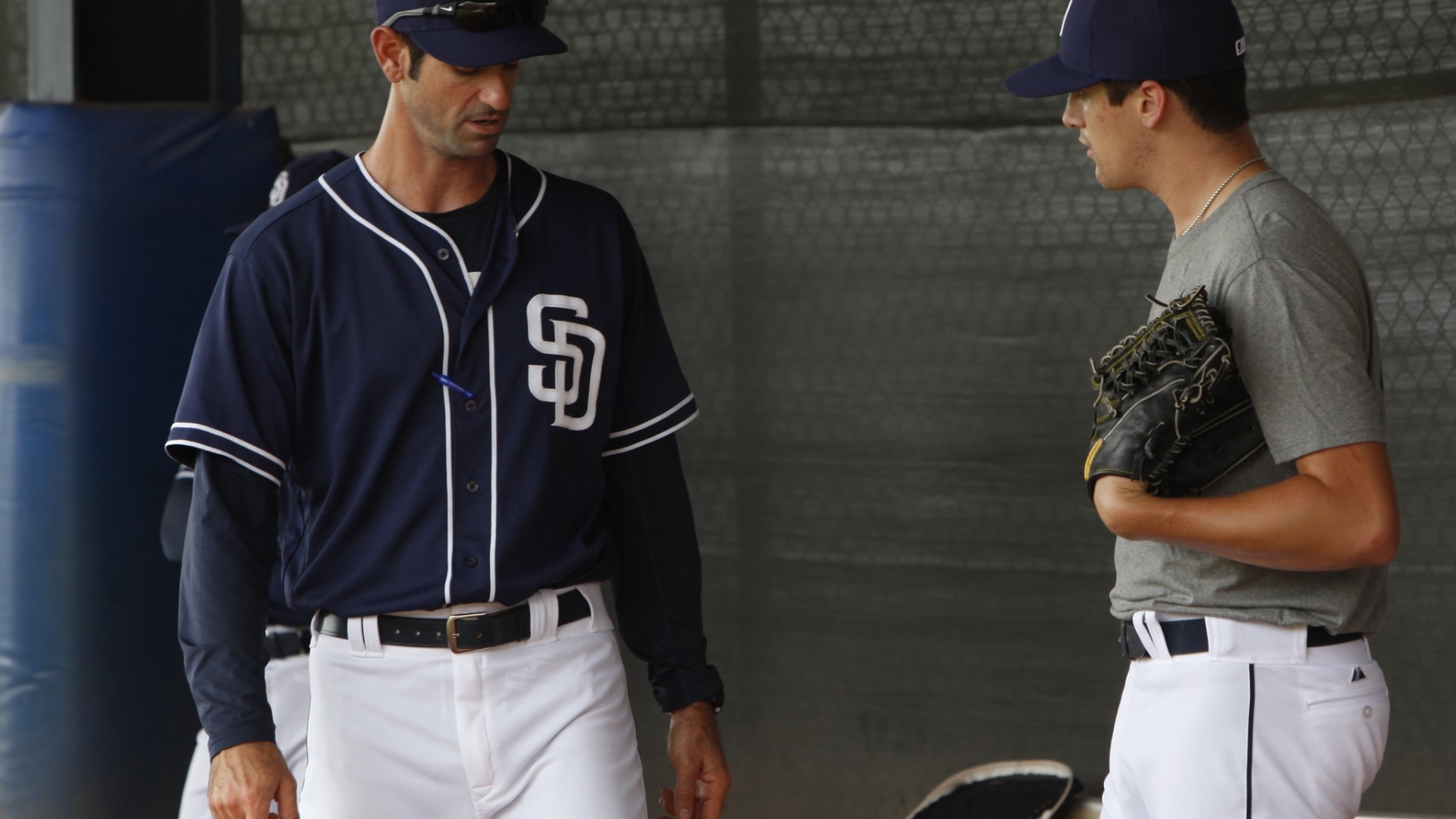 Padres unveil 2017 uniforms; yellow removed from home look - The