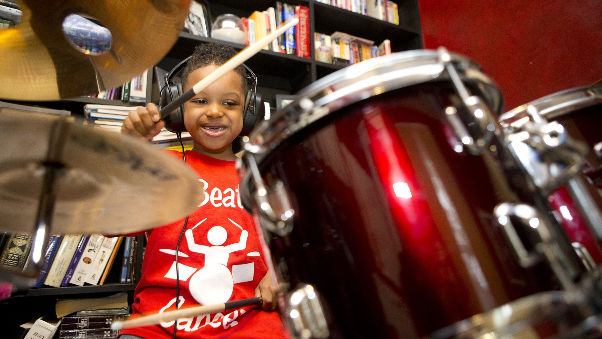 Catonsville Student A Precocious Little Drummer Boy Is Trying To Beat Back Leukemia Baltimore Sun