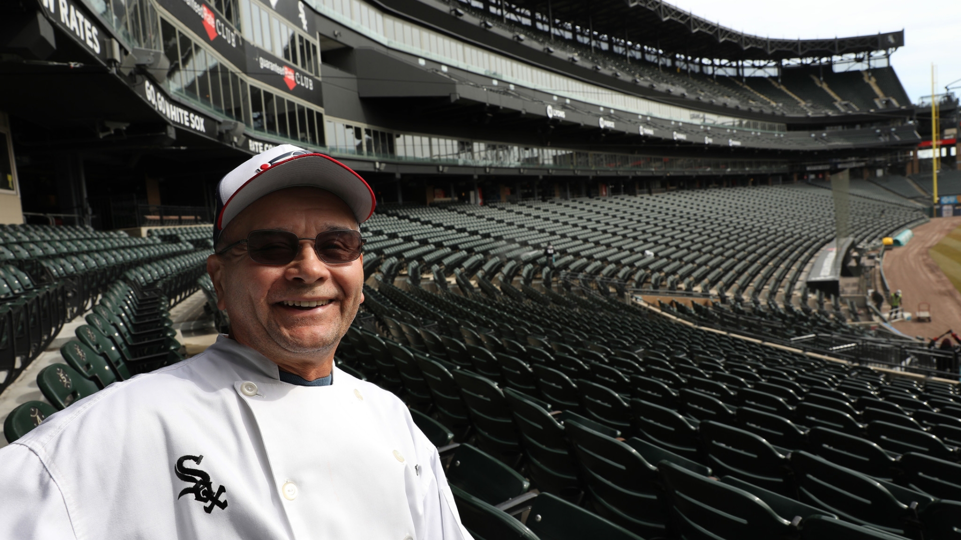 White Sox fans love team's 'City Connect' jersey, have jokes about Tony La  Russa